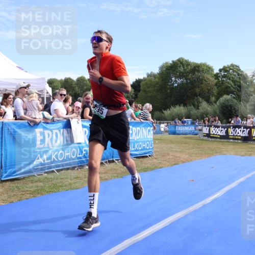 31.08.2025 - Elbe Triathlon Hamburg Strokosch-Dieckow http://msf.ph/oto/8652273 31.08.2025 11:09:00 Ziel 393, 395 meine-sportfotos.de