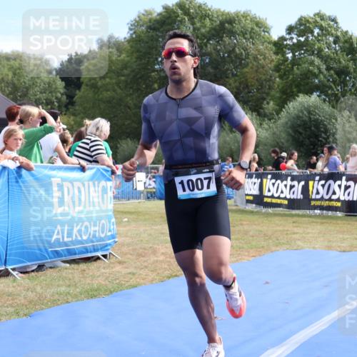 31.08.2025 - Elbe Triathlon Hamburg Strokosch-Dieckow http://msf.ph/oto/8652280 31.08.2025 11:09:16 Ziel 394, 531, 1007 meine-sportfotos.de