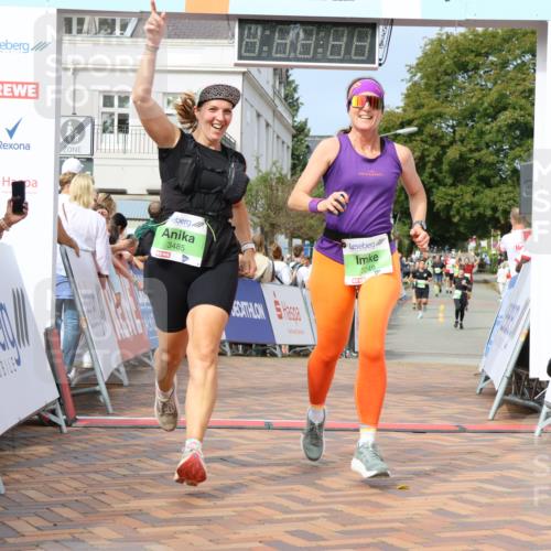 31.08.2025 - 21. Blankeneser Heldenlauf Strokosch-Dieckow http://msf.ph/oto/8652309 31.08.2025 11:10:19 Ziel 3148, 3222, 3221, 3139, 3013, 3249, 3485 meine-sportfotos.de