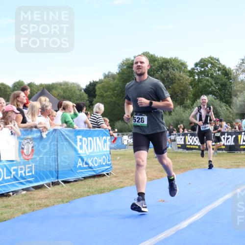 31.08.2025 - Elbe Triathlon Hamburg Strokosch-Dieckow http://msf.ph/oto/8652316 31.08.2025 11:10:29 Ziel 431, 528, 1067, 1081 meine-sportfotos.de
