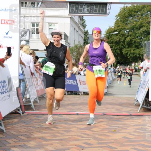 31.08.2025 - 21. Blankeneser Heldenlauf Strokosch-Dieckow http://msf.ph/oto/8652320 31.08.2025 11:10:19 Ziel 3148, 3222, 3221, 3139, 3013, 3249, 3485 meine-sportfotos.de