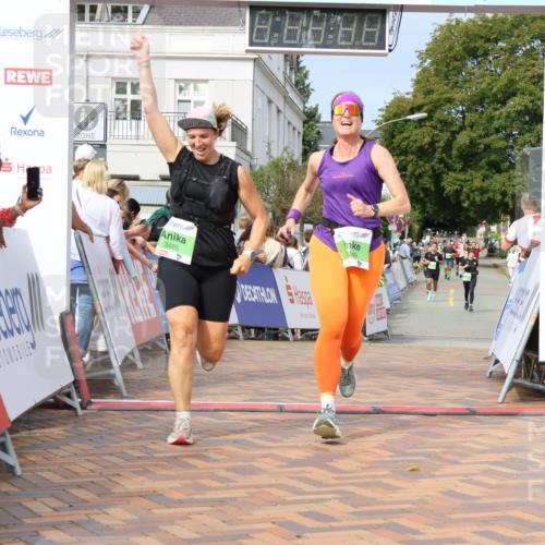 31.08.2025 - 21. Blankeneser Heldenlauf Strokosch-Dieckow http://msf.ph/oto/8652323 31.08.2025 11:10:18 Ziel 3148, 3222, 3221, 3139, 3013, 3249, 3485 meine-sportfotos.de