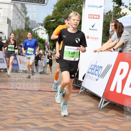 31.08.2025 - 21. Blankeneser Heldenlauf Strokosch-Dieckow http://msf.ph/oto/8652360 31.08.2025 11:10:14 Ziel 3148, 3222, 3221, 3139, 3386, 3137, 3013, 3249, 3485 meine-sportfotos.de