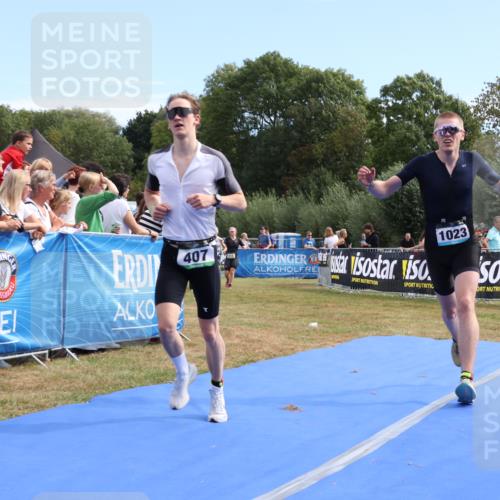 31.08.2025 - Elbe Triathlon Hamburg Strokosch-Dieckow http://msf.ph/oto/8652379 31.08.2025 11:10:55 Ziel 407, 455, 659, 1023 meine-sportfotos.de