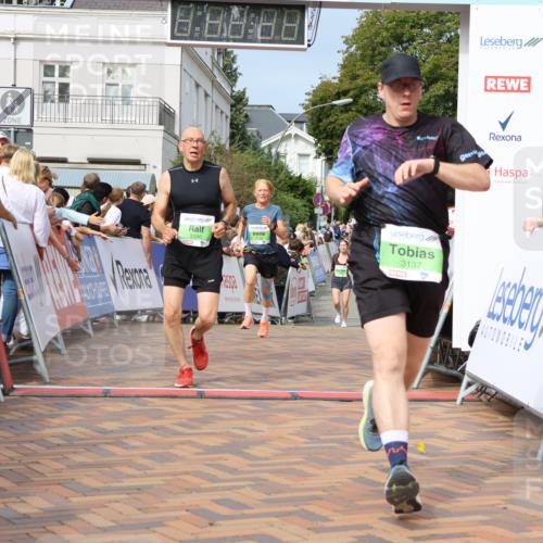 31.08.2025 - 21. Blankeneser Heldenlauf Strokosch-Dieckow http://msf.ph/oto/8652387 31.08.2025 11:10:09 Ziel 3148, 3729, 3139, 3386, 3137, 3013, 3725 meine-sportfotos.de