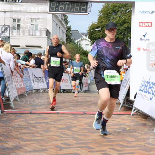 31.08.2025 - 21. Blankeneser Heldenlauf Strokosch-Dieckow http://msf.ph/oto/8652395 31.08.2025 11:10:09 Ziel 3148, 3729, 3139, 3386, 3137, 3013, 3725 meine-sportfotos.de