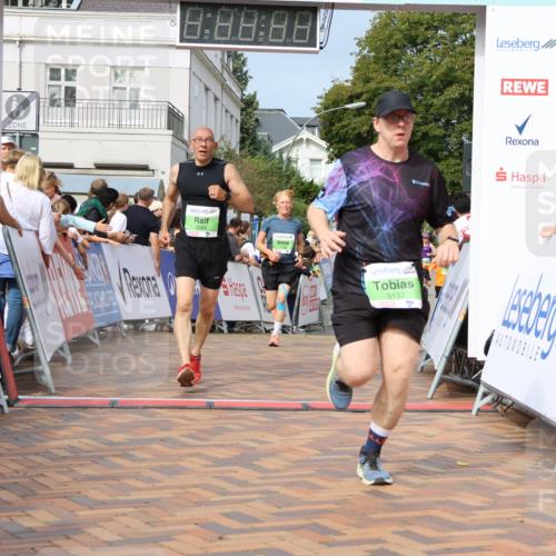 31.08.2025 - 21. Blankeneser Heldenlauf Strokosch-Dieckow http://msf.ph/oto/8652398 31.08.2025 11:10:09 Ziel 3148, 3729, 3139, 3386, 3137, 3013, 3725 meine-sportfotos.de