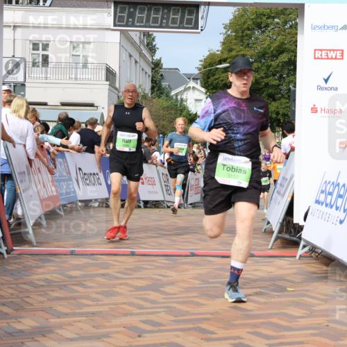 31.08.2025 - 21. Blankeneser Heldenlauf Strokosch-Dieckow http://msf.ph/oto/8652402 31.08.2025 11:10:09 Ziel 3148, 3729, 3139, 3386, 3137, 3013, 3725 meine-sportfotos.de