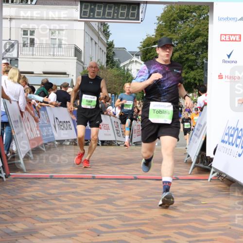 31.08.2025 - 21. Blankeneser Heldenlauf Strokosch-Dieckow http://msf.ph/oto/8652405 31.08.2025 11:10:09 Ziel 3148, 3729, 3139, 3386, 3137, 3013, 3725 meine-sportfotos.de