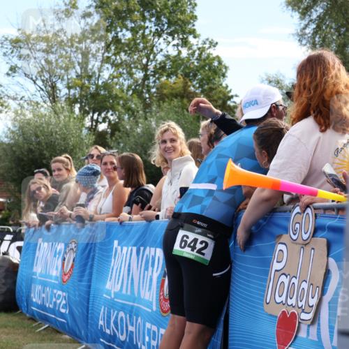 31.08.2025 - Elbe Triathlon Hamburg Strokosch-Dieckow http://msf.ph/oto/8652408 31.08.2025 11:11:19 Ziel 642, 753, 1005 meine-sportfotos.de