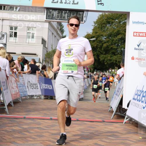 31.08.2025 - 21. Blankeneser Heldenlauf Strokosch-Dieckow http://msf.ph/oto/8652415 31.08.2025 11:10:04 Ziel 3729, 3137, 3732, 3443, 3440, 3441, 3442, 3725 meine-sportfotos.de