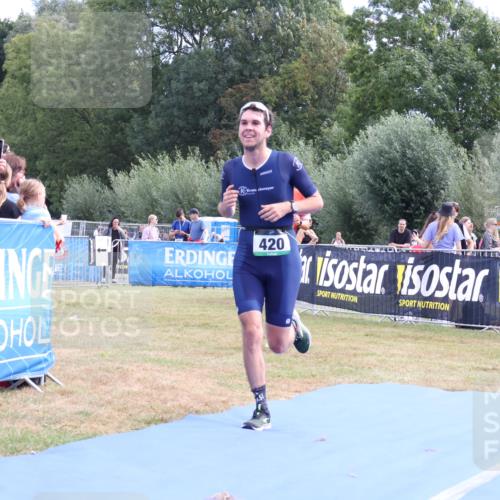 31.08.2025 - Elbe Triathlon Hamburg Strokosch-Dieckow http://msf.ph/oto/8652436 31.08.2025 11:12:06 Ziel 405, 420, 603, 1145 meine-sportfotos.de
