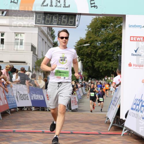 31.08.2025 - 21. Blankeneser Heldenlauf Strokosch-Dieckow http://msf.ph/oto/8652437 31.08.2025 11:10:03 Ziel 3729, 3732, 3443, 3440, 3441, 3442, 3725 meine-sportfotos.de