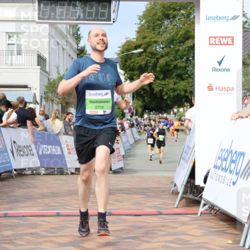 31.08.2025 - 21. Blankeneser Heldenlauf Strokosch-Dieckow http://msf.ph/oto/8652447 31.08.2025 11:10:02 Ziel 3729, 3732, 3443, 3440, 3441, 3442, 3725 meine-sportfotos.de