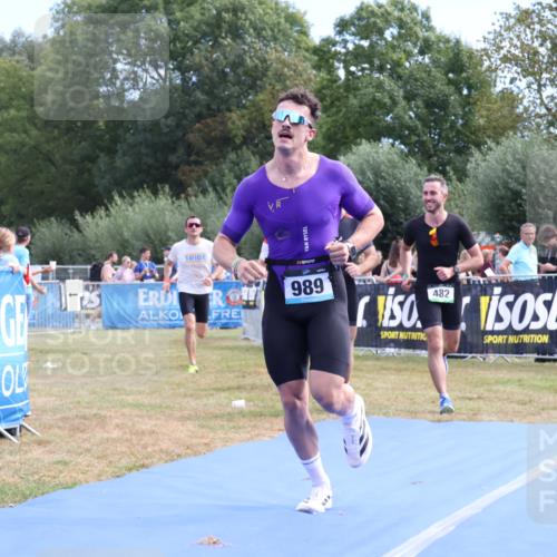 31.08.2025 - Elbe Triathlon Hamburg Strokosch-Dieckow http://msf.ph/oto/8652459 31.08.2025 11:12:18 Ziel 405, 416, 482, 653, 984, 989, 1064, 1129 meine-sportfotos.de