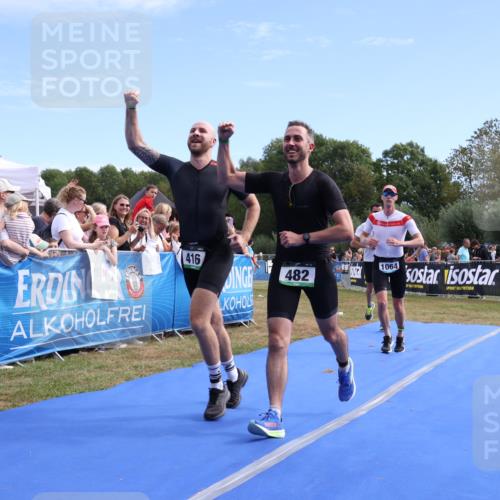 31.08.2025 - Elbe Triathlon Hamburg Strokosch-Dieckow http://msf.ph/oto/8652471 31.08.2025 11:12:21 Ziel 416, 482, 653, 984, 989, 1064, 1129 meine-sportfotos.de