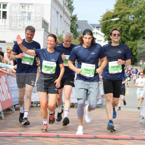 31.08.2025 - 21. Blankeneser Heldenlauf Strokosch-Dieckow http://msf.ph/oto/8652480 31.08.2025 11:09:57 Ziel 3729, 3496, 3732, 3443, 3440, 3441, 3442 meine-sportfotos.de