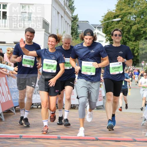 31.08.2025 - 21. Blankeneser Heldenlauf Strokosch-Dieckow http://msf.ph/oto/8652484 31.08.2025 11:09:57 Ziel 3729, 3496, 3732, 3443, 3440, 3441, 3442 meine-sportfotos.de