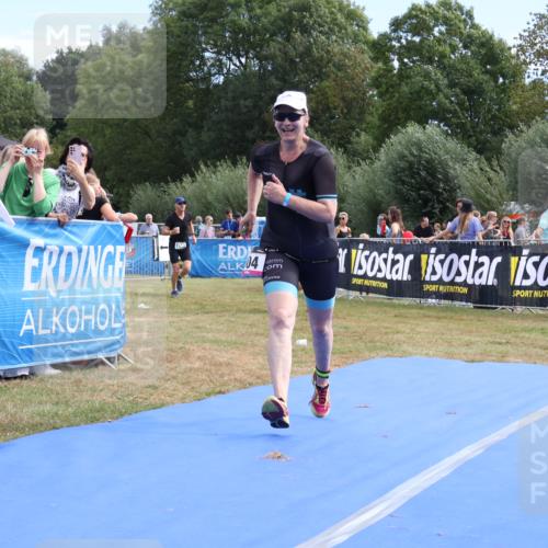 31.08.2025 - Elbe Triathlon Hamburg Strokosch-Dieckow http://msf.ph/oto/8652493 31.08.2025 11:12:32 Ziel 304, 691, 939, 1076 meine-sportfotos.de