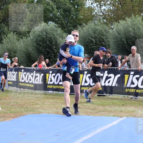 31.08.2025 - Elbe Triathlon Hamburg Strokosch-Dieckow http://msf.ph/oto/8652497 31.08.2025 11:12:35 Ziel 304, 575, 691, 939, 1076 meine-sportfotos.de