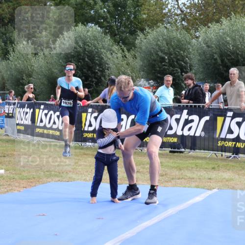 31.08.2025 - Elbe Triathlon Hamburg Strokosch-Dieckow http://msf.ph/oto/8652498 31.08.2025 11:12:36 Ziel 304, 575, 691, 939, 1076 meine-sportfotos.de