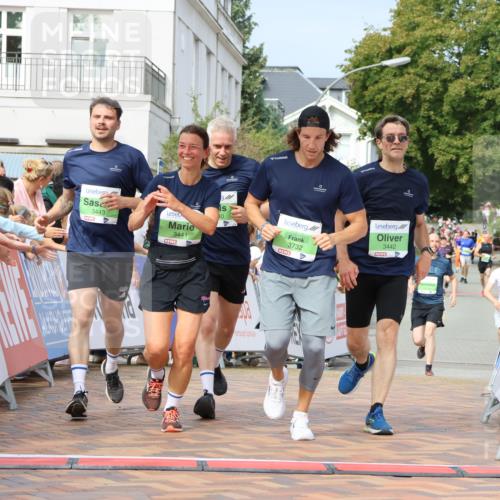 31.08.2025 - 21. Blankeneser Heldenlauf Strokosch-Dieckow http://msf.ph/oto/8652500 31.08.2025 11:09:56 Ziel 3496, 3175, 3732, 3443, 3440, 3441, 3442 meine-sportfotos.de
