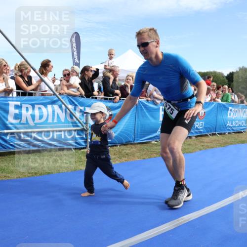 31.08.2025 - Elbe Triathlon Hamburg Strokosch-Dieckow http://msf.ph/oto/8652518 31.08.2025 11:12:43 Ziel 550, 575, 691, 939, 1034, 1076 meine-sportfotos.de