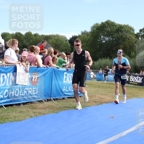 31.08.2025 - Elbe Triathlon Hamburg Strokosch-Dieckow http://msf.ph/oto/8652521 31.08.2025 11:12:50 Ziel 550, 1024, 1034, 1056 meine-sportfotos.de