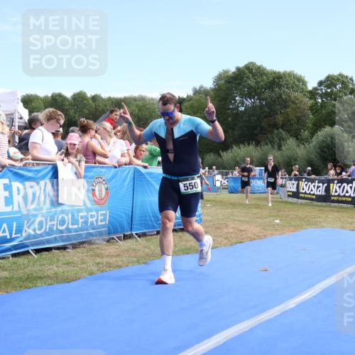 31.08.2025 - Elbe Triathlon Hamburg Strokosch-Dieckow http://msf.ph/oto/8652527 31.08.2025 11:12:52 Ziel 550, 1024, 1034, 1056 meine-sportfotos.de