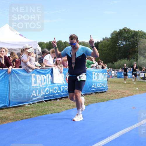 31.08.2025 - Elbe Triathlon Hamburg Strokosch-Dieckow http://msf.ph/oto/8652528 31.08.2025 11:12:52 Ziel 550, 1024, 1034, 1056 meine-sportfotos.de
