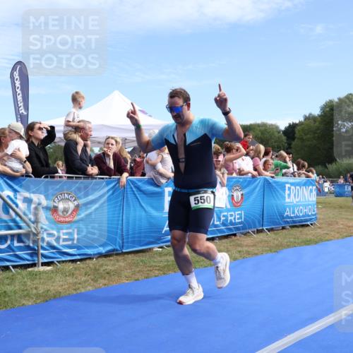 31.08.2025 - Elbe Triathlon Hamburg Strokosch-Dieckow http://msf.ph/oto/8652531 31.08.2025 11:12:53 Ziel 550, 1024, 1034, 1056 meine-sportfotos.de