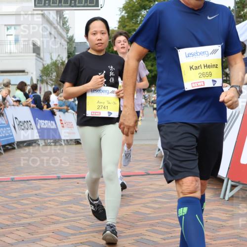 31.08.2025 - 21. Blankeneser Heldenlauf Strokosch-Dieckow http://msf.ph/oto/8652548 31.08.2025 10:28:04 Ziel 2112, 2068, 2067, 2741, 2343, 2659, 2261 meine-sportfotos.de