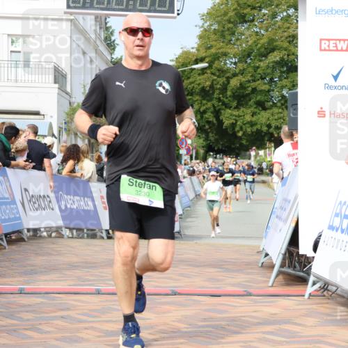 31.08.2025 - 21. Blankeneser Heldenlauf Strokosch-Dieckow http://msf.ph/oto/8652555 31.08.2025 11:09:42 Ziel 3057, 3605, 3084, 3230 meine-sportfotos.de