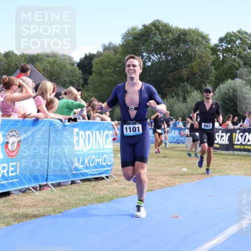 31.08.2025 - Elbe Triathlon Hamburg Strokosch-Dieckow http://msf.ph/oto/8652557 31.08.2025 11:13:07 Ziel 983, 986, 1036, 1045, 1101 meine-sportfotos.de
