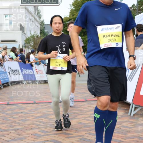 31.08.2025 - 21. Blankeneser Heldenlauf Strokosch-Dieckow http://msf.ph/oto/8652561 31.08.2025 10:28:04 Ziel 2112, 2068, 2067, 2741, 2343, 2659, 2261 meine-sportfotos.de