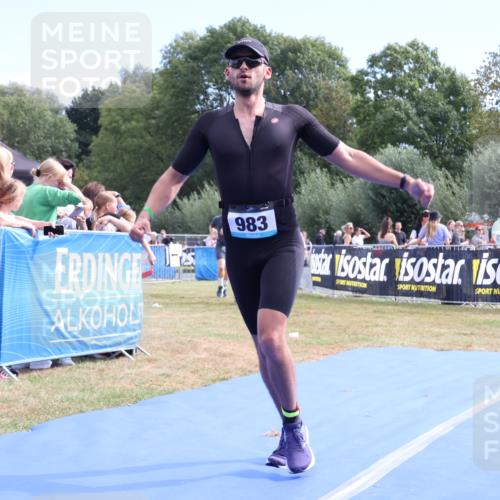 31.08.2025 - Elbe Triathlon Hamburg Strokosch-Dieckow http://msf.ph/oto/8652565 31.08.2025 11:13:08 Ziel 983, 986, 1036, 1045, 1101 meine-sportfotos.de