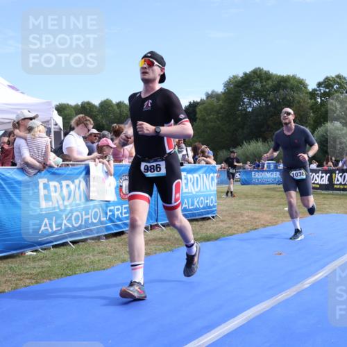 31.08.2025 - Elbe Triathlon Hamburg Strokosch-Dieckow http://msf.ph/oto/8652576 31.08.2025 11:13:14 Ziel 986, 1036 meine-sportfotos.de