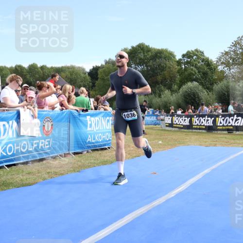 31.08.2025 - Elbe Triathlon Hamburg Strokosch-Dieckow http://msf.ph/oto/8652577 31.08.2025 11:13:15 Ziel 986, 1036 meine-sportfotos.de