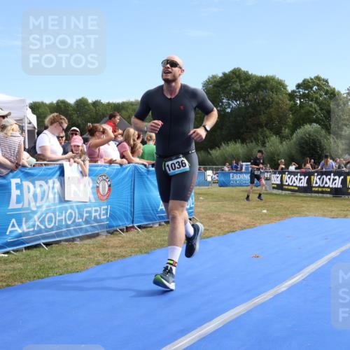 31.08.2025 - Elbe Triathlon Hamburg Strokosch-Dieckow http://msf.ph/oto/8652579 31.08.2025 11:13:15 Ziel 986, 1036 meine-sportfotos.de