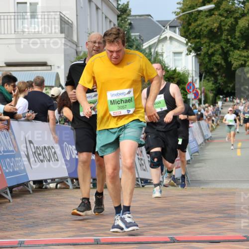 31.08.2025 - 21. Blankeneser Heldenlauf Strokosch-Dieckow http://msf.ph/oto/8652584 31.08.2025 11:09:37 Ziel 3057, 3208, 3523, 3522, 3605, 3084, 3230 meine-sportfotos.de