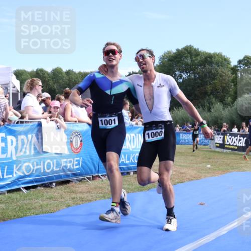 31.08.2025 - Elbe Triathlon Hamburg Strokosch-Dieckow http://msf.ph/oto/8652600 31.08.2025 11:13:31 Ziel 608, 998, 1000, 1001, 1085 meine-sportfotos.de