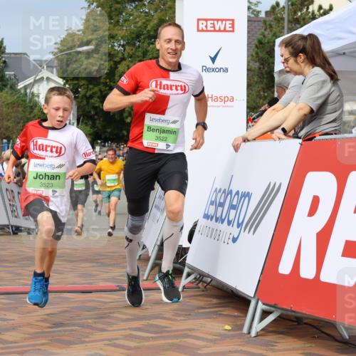 31.08.2025 - 21. Blankeneser Heldenlauf Strokosch-Dieckow http://msf.ph/oto/8652615 31.08.2025 11:09:32 Ziel 3057, 3208, 3523, 3522 meine-sportfotos.de