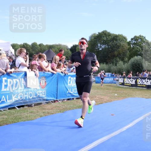 31.08.2025 - Elbe Triathlon Hamburg Strokosch-Dieckow http://msf.ph/oto/8652621 31.08.2025 11:13:41 Ziel 481, 998, 1085 meine-sportfotos.de
