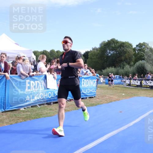 31.08.2025 - Elbe Triathlon Hamburg Strokosch-Dieckow http://msf.ph/oto/8652623 31.08.2025 11:13:41 Ziel 481, 998, 1085 meine-sportfotos.de
