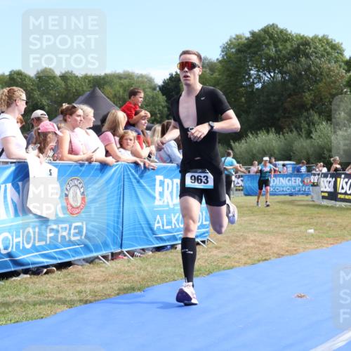 31.08.2025 - Elbe Triathlon Hamburg Strokosch-Dieckow http://msf.ph/oto/8652636 31.08.2025 11:13:51 Ziel 481, 963 meine-sportfotos.de
