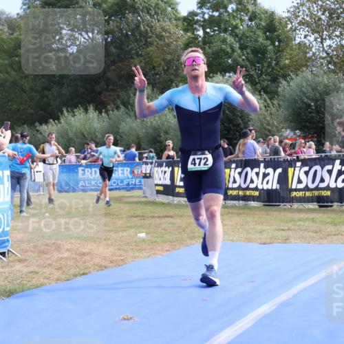 31.08.2025 - Elbe Triathlon Hamburg Strokosch-Dieckow http://msf.ph/oto/8652651 31.08.2025 11:14:05 Ziel 472, 960, 1148 meine-sportfotos.de