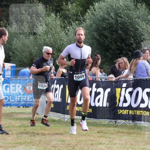 31.08.2025 - Elbe Triathlon Hamburg Strokosch-Dieckow http://msf.ph/oto/8652666 31.08.2025 11:14:14 Ziel 1049 meine-sportfotos.de