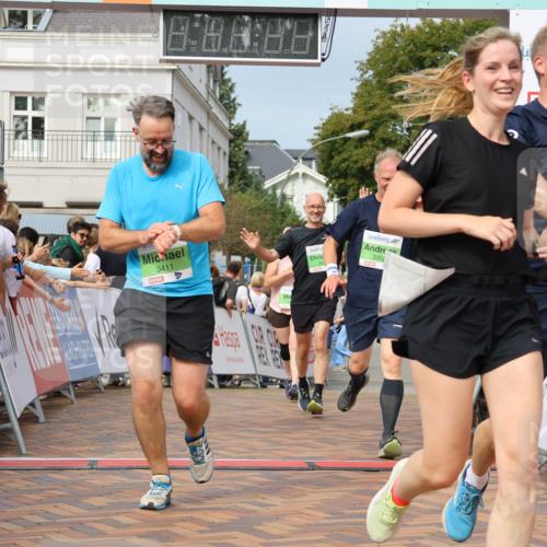 31.08.2025 - 21. Blankeneser Heldenlauf Strokosch-Dieckow http://msf.ph/oto/8652678 31.08.2025 11:09:19 Ziel 3477, 3352, 3059, 3016, 3411, 3316 meine-sportfotos.de
