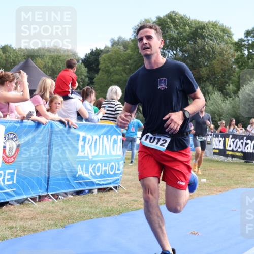 31.08.2025 - Elbe Triathlon Hamburg Strokosch-Dieckow http://msf.ph/oto/8652681 31.08.2025 11:14:25 Ziel 1012, 1063, 1088 meine-sportfotos.de