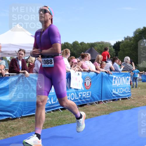 31.08.2025 - Elbe Triathlon Hamburg Strokosch-Dieckow http://msf.ph/oto/8652692 31.08.2025 11:14:32 Ziel 729, 1063, 1088 meine-sportfotos.de